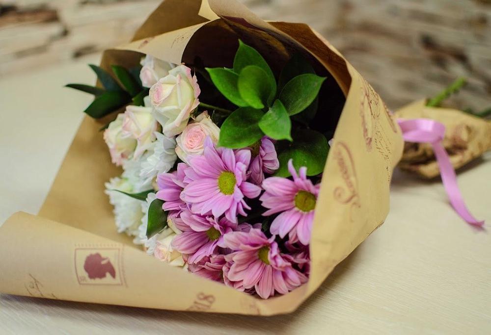 Букет цветов из: Розы и Хризантемы в Кабожа