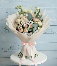 Букет цветов из:  Розы и Лизиантусы в Кабожа
