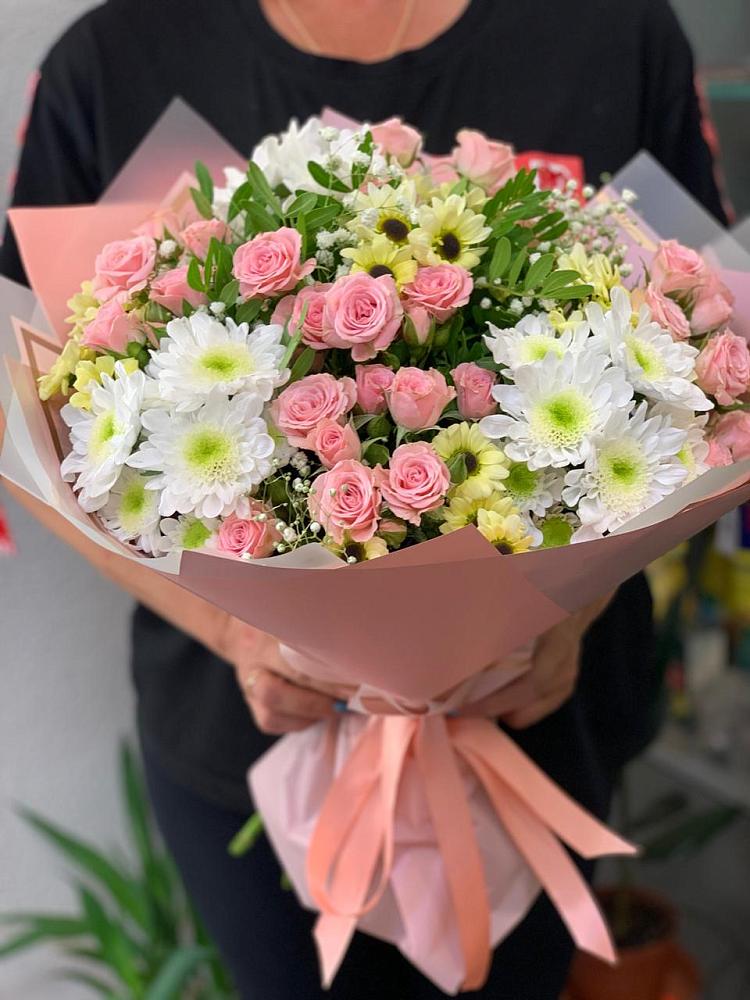 Букет цветов из: Розы и Хризантемы в Кабожа