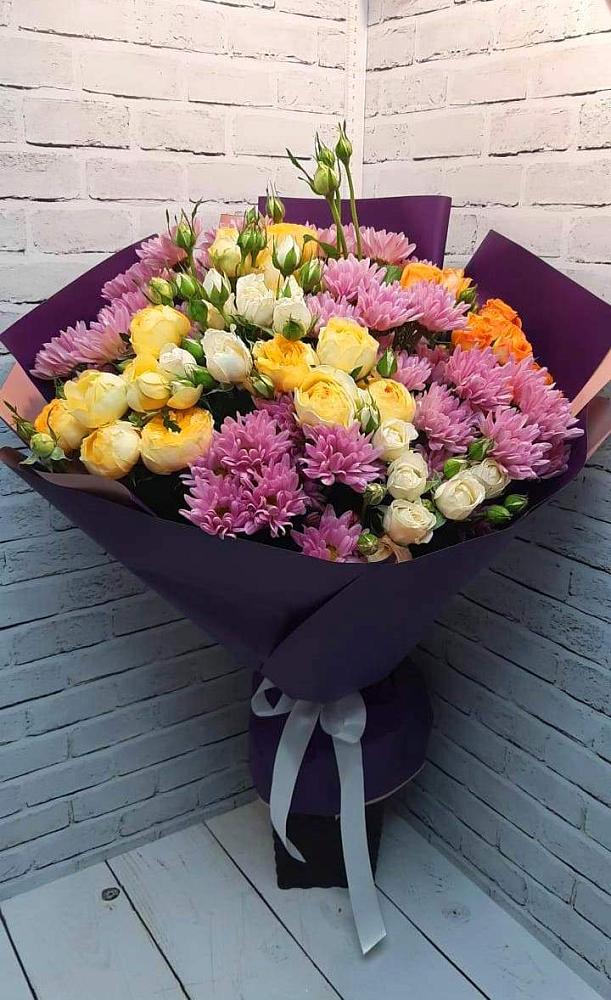 Букет цветов из: Хризантемы и Розы в Кабожа