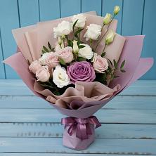 Букет цветов из:  Розы и Лизиантусы в Кабожа