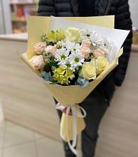 Букет цветов из:  Альстромерии, Розы и Хризантемы в Кабожа