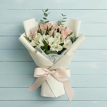 Букет цветов из:  Альстромерии в Кабожа