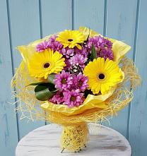 Букет цветов из:  Хризантемы и Герберы в Кабожа