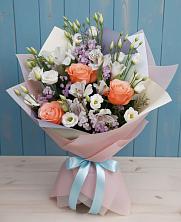 Букет цветов из:  Лизиантусы, Розы, Альстромерии и Гипсофила в Кабожа