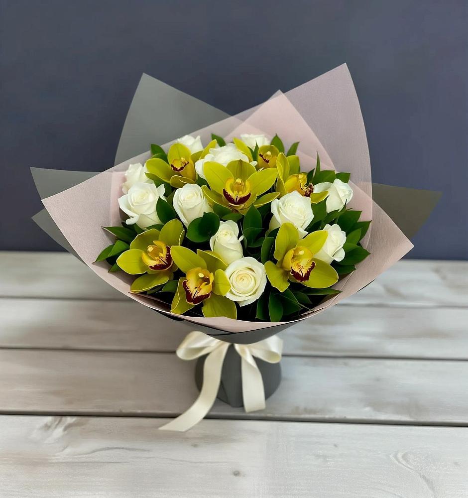 Букет цветов из: Орхидеи и Розы в Кабожа