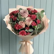 Букет цветов из:  Гвоздики и Розы в Кабожа