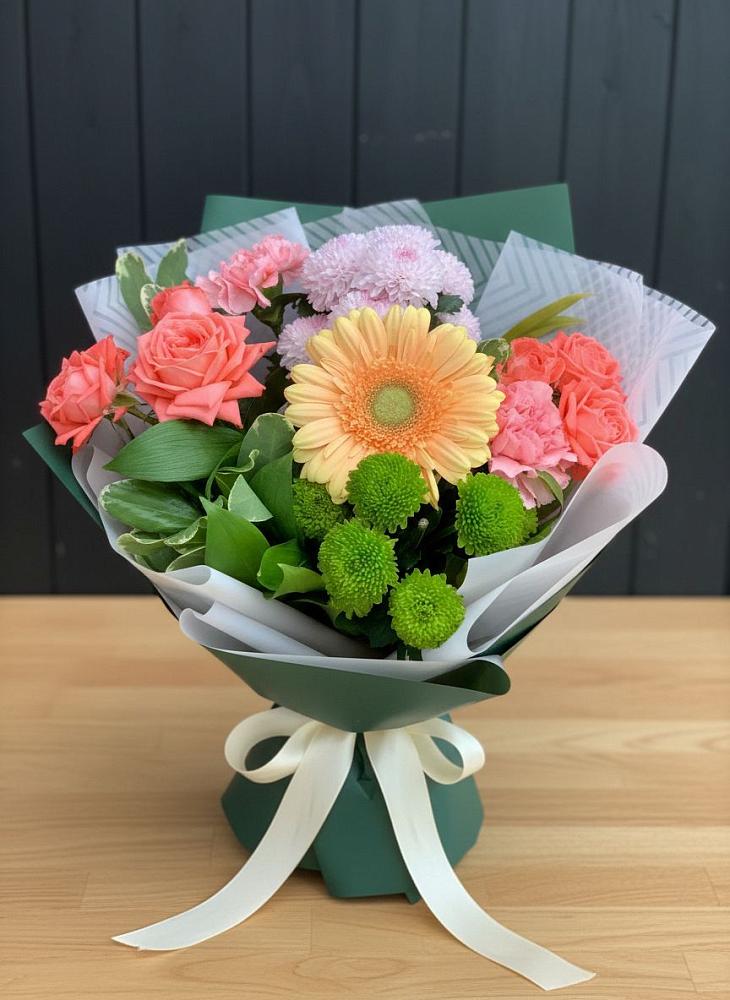 Букет цветов из: Гвоздики, Розы, Герберы и Хризантемы в Кабожа