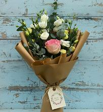 Букет цветов из:  Розы и Лизиантусы в Кабожа