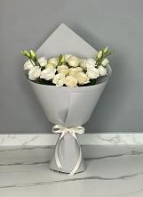 Букет цветов из:  Розы и Лизиантусы в Кабожа